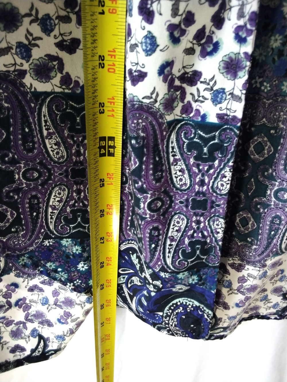 Peach Love California Blue & White Paisley Open-Front Kimono - Picture 7 of 12